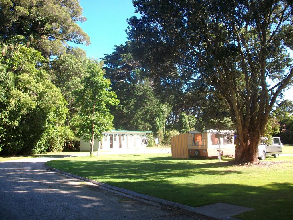 Karamea Holiday Park Exteriör bild