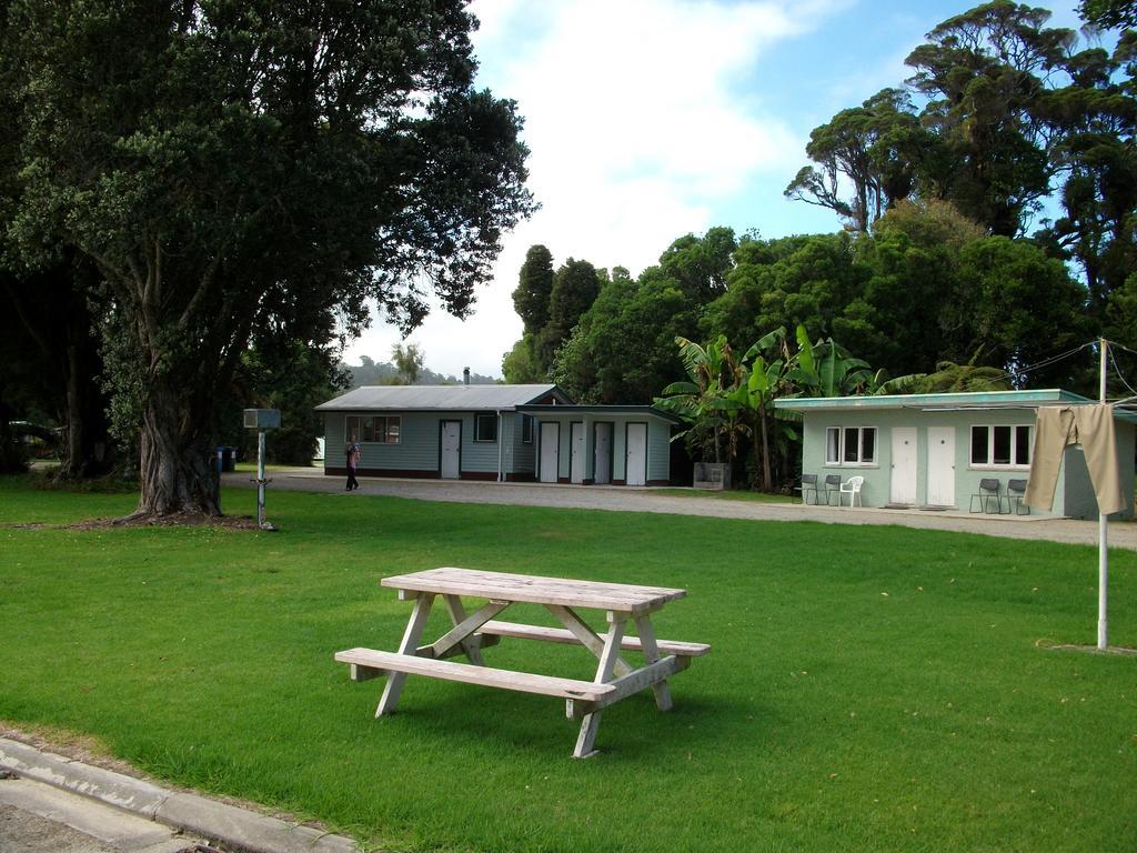 Karamea Holiday Park Exteriör bild